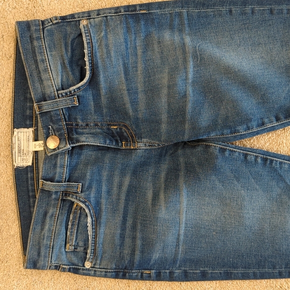 Current Elliott Stiletto Powell Ankle Jeans - Picture 3 of 9